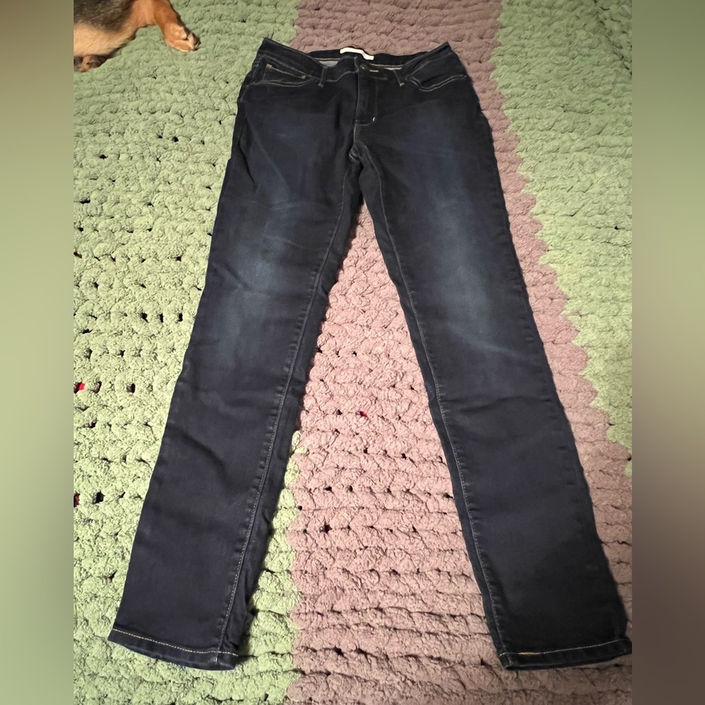 Levi’s dark wash jeans size 29